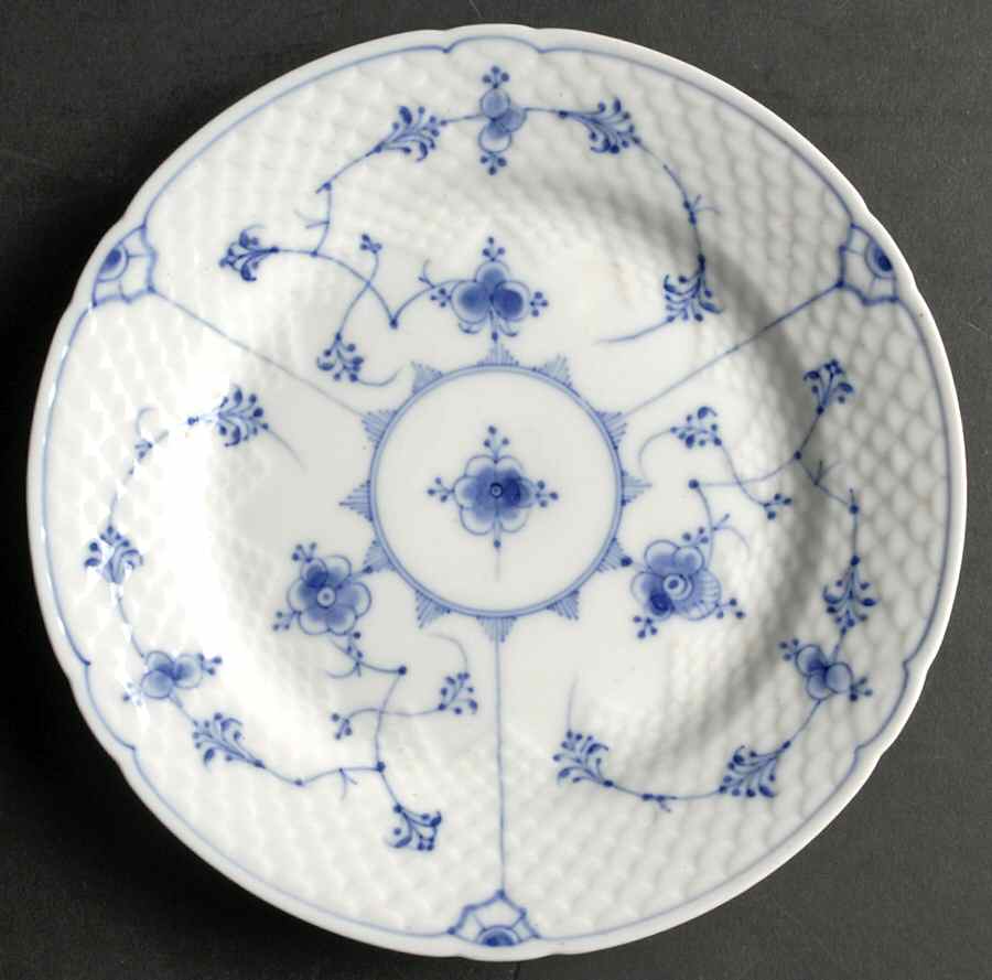 Blue Traditional (No Trim) Dessert/Pie Plate by Bing & Grondahl-1