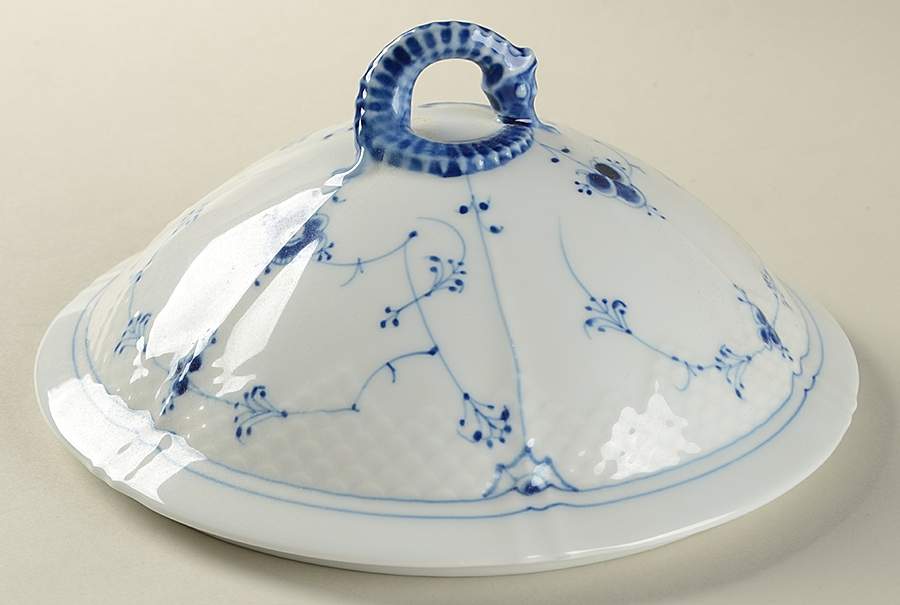 Blue Traditional (No Trim) Lid for Round Vegetable by Bing & Grondahl-1