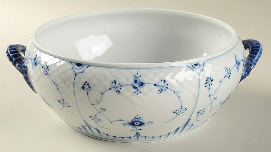 Blue Traditional (No Trim) Round Vegetable No Lid by Bing & Grondahl-1