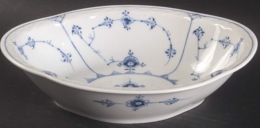 Blue Traditional (No Trim) 8" Oval Vegetable Bowl by Bing & Grondahl-1