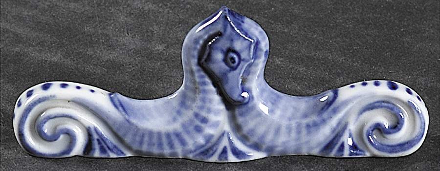 Blue Traditional (No Trim) Knife Rest by Bing & Grondahl-1