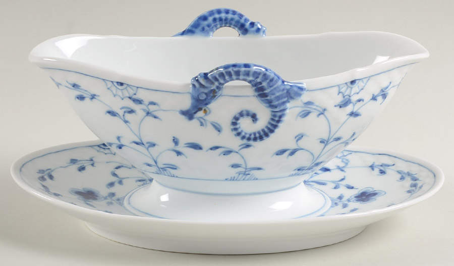 Butterfly Gravy Boat with Attached Underplate by Bing & Grondahl-1