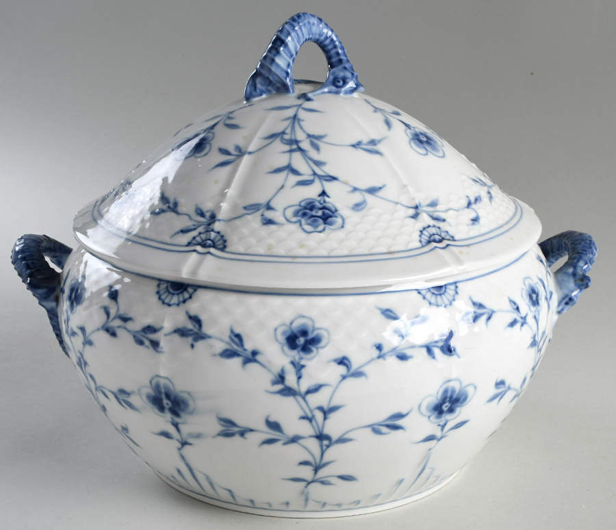 Butterfly Tureen & Lid by Bing & Grondahl-1