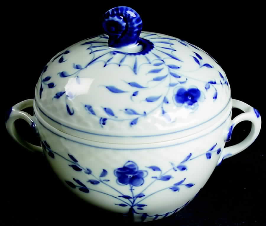 Butterfly Sugar Bowl & Lid by Bing & Grondahl-1