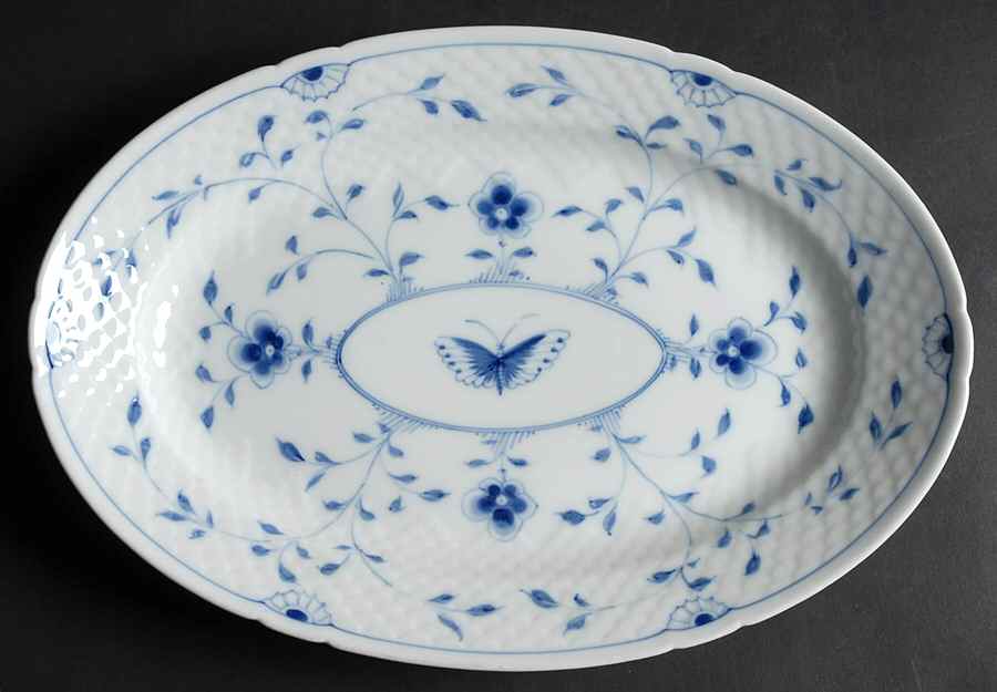 Butterfly 13" Oval Serving Platter by Bing & Grondahl-1