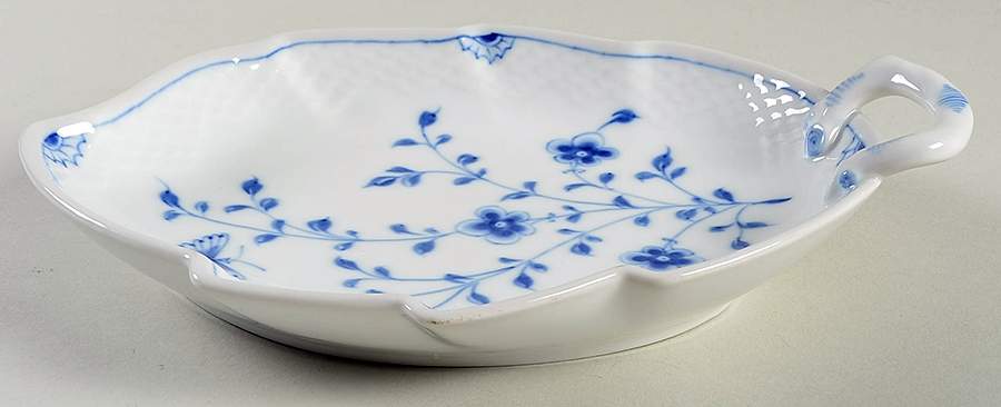 Butterfly Leaf Shaped Dish by Bing & Grondahl-1