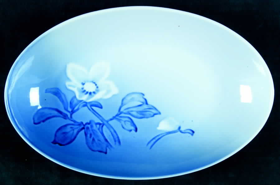 Christmas Rose 9" Oval Vegetable Bowl by Bing & Grondahl-1