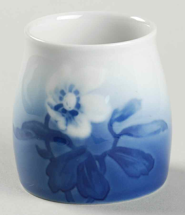 Christmas Rose Toothpick Holder by Bing & Grondahl-1