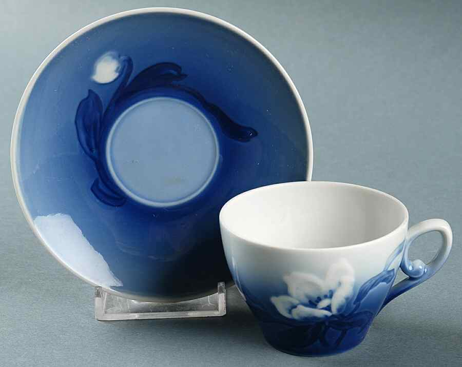 Christmas Rose Flat Demitasse Cup & Saucer Set by Bing & Grondahl-1