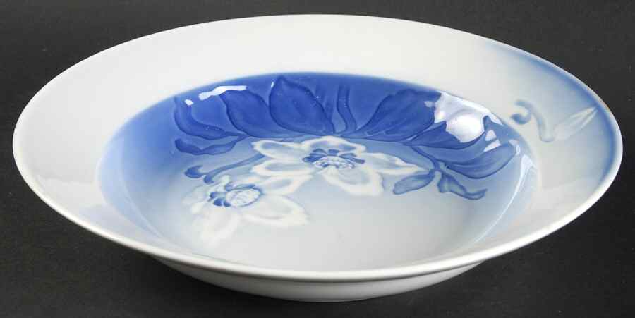 Christmas Rose Rim Soup Bowl by Bing & Grondahl-1
