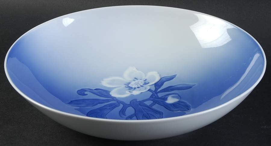 Christmas Rose 8" Round Vegetable Bowl by Bing & Grondahl-1
