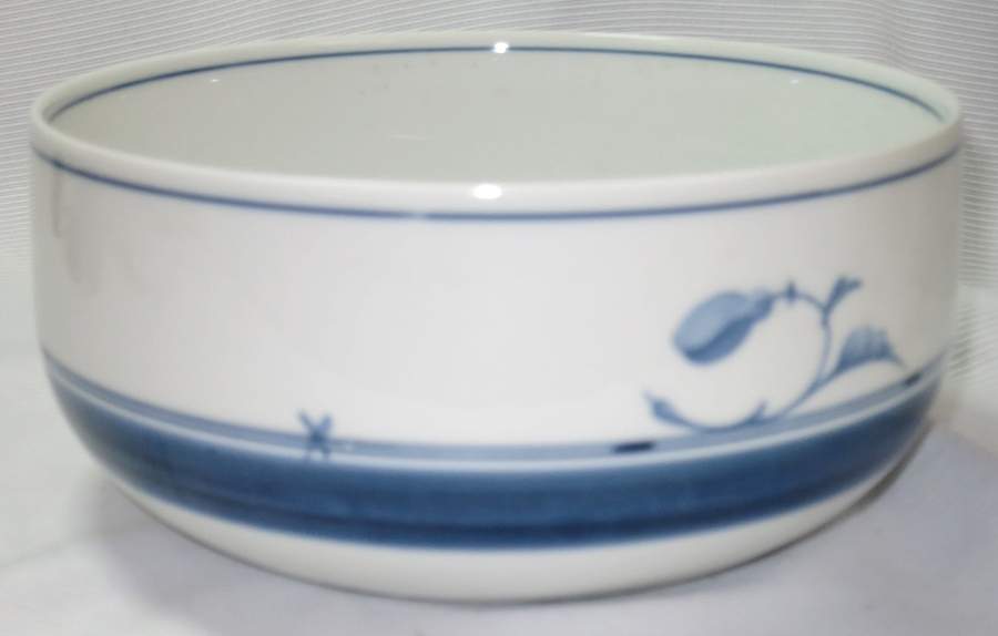 Corinth 8" Round Vegetable Bowl by Bing & Grondahl-1