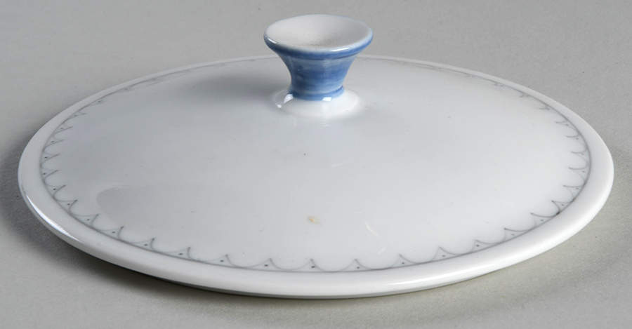 Cornflower Blue Edge Lid for Cream Soup Bowl by Bing & Grondahl-1