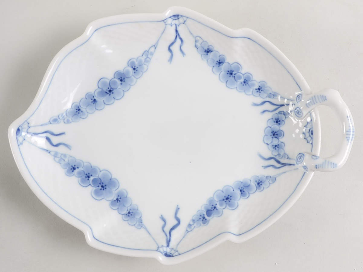 Empire Blue and White 9" Leaf Dish by Bing & Grondahl-1
