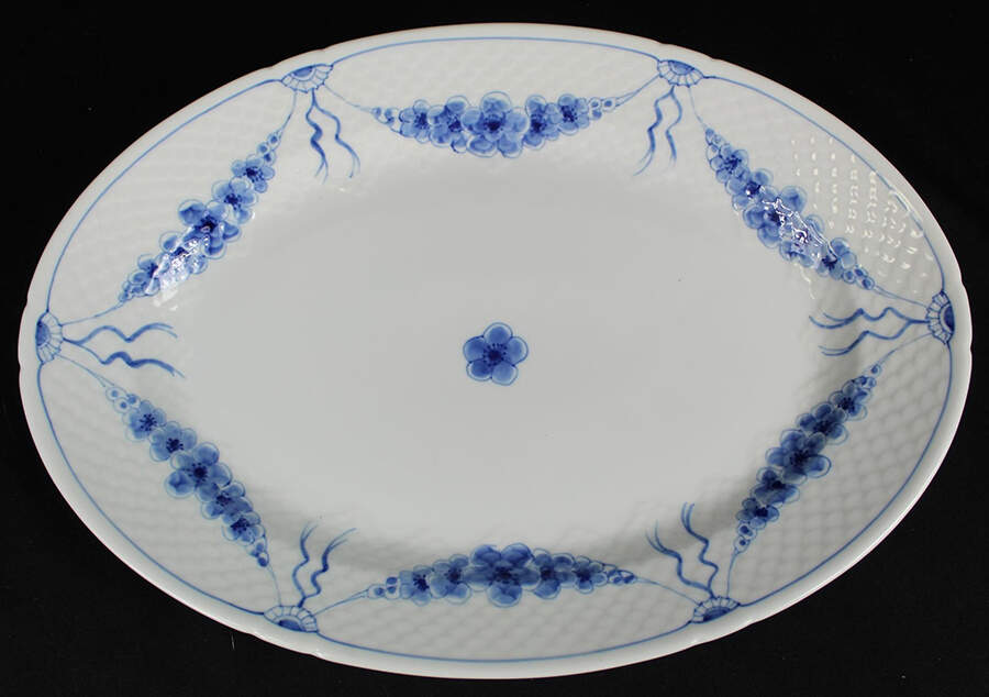 Empire Blue and White 15" Oval Serving Platter by Bing & Grondahl-1