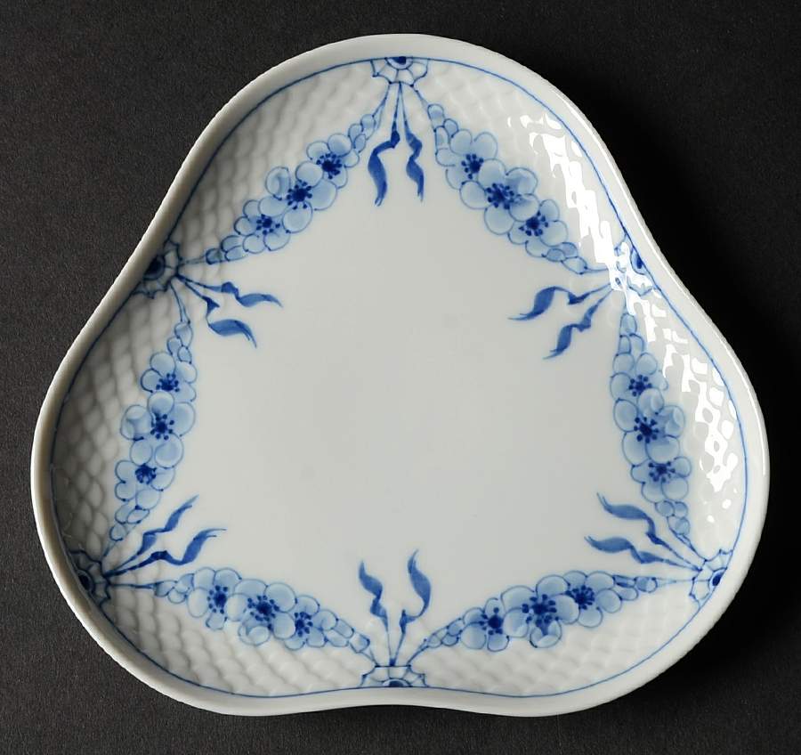Empire Blue and White Triangular Tray by Bing & Grondahl-1