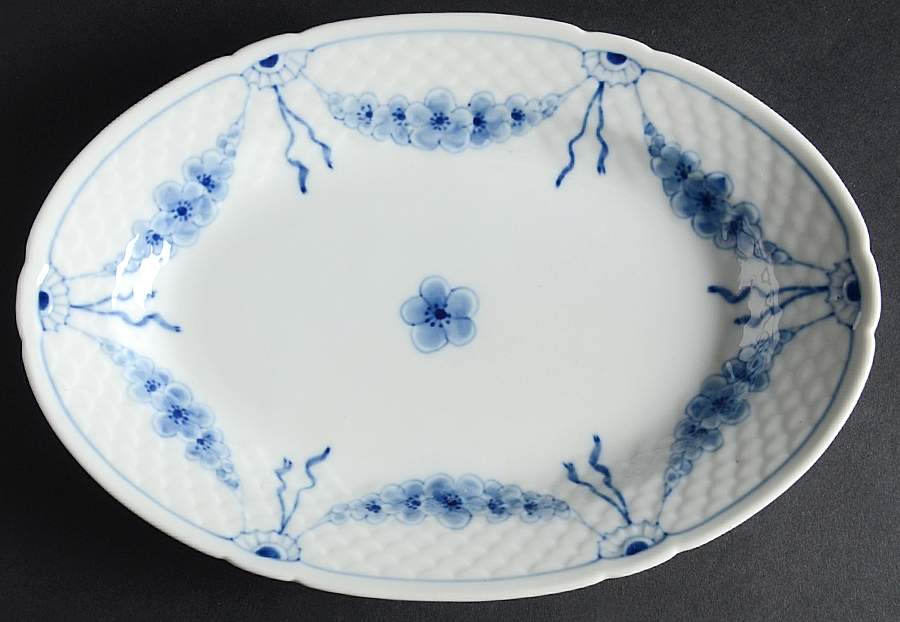 Empire Blue and White 9" Oval Serving Platter by Bing & Grondahl-1