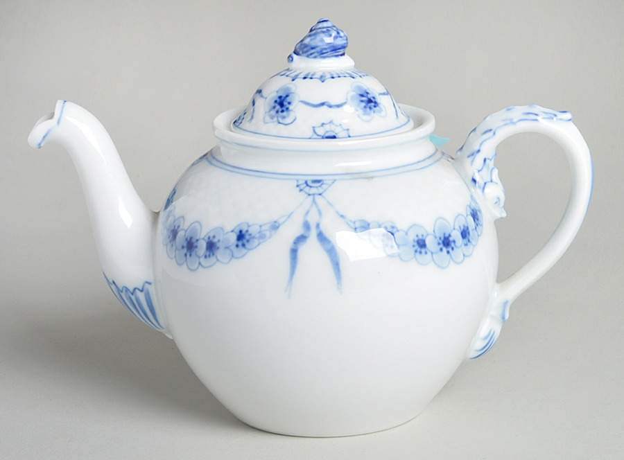 Empire Blue and White Individual Teapot & Lid by Bing & Grondahl-1