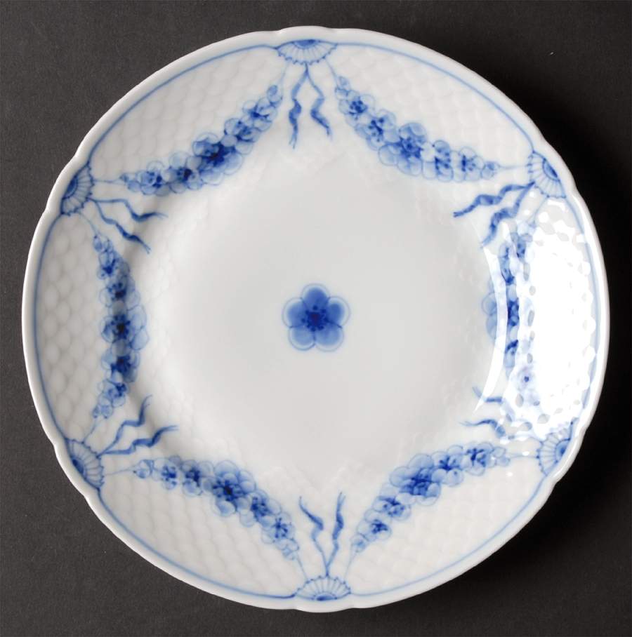 Empire Blue and White Dessert/Pie Plate by Bing & Grondahl-1