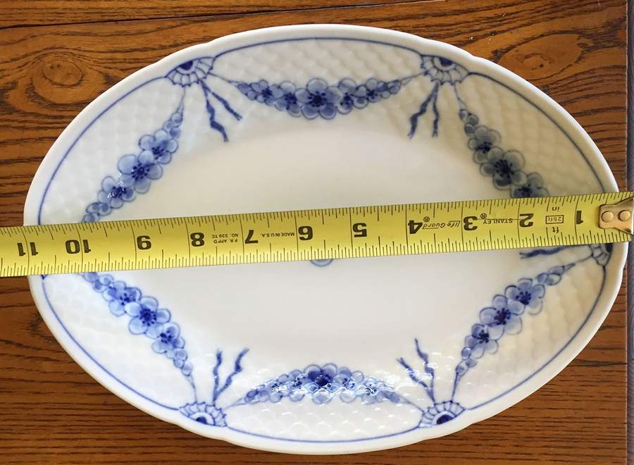 Empire Blue and White 11" Oval Serving Platter by Bing & Grondahl-1
