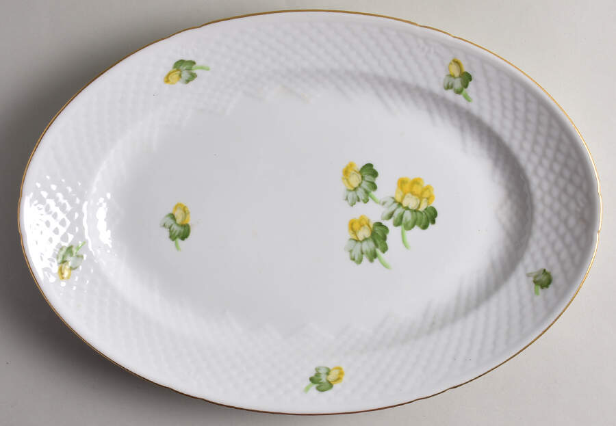 Erantis 15" Oval Serving Platter by Bing & Grondahl-1