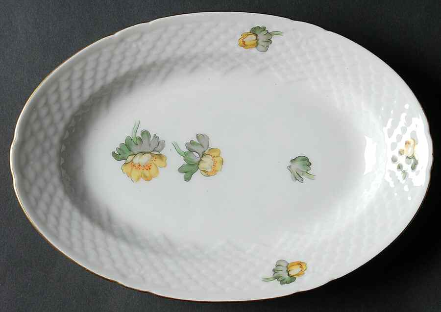 Erantis 9" Oval Serving Platter by Bing & Grondahl-1