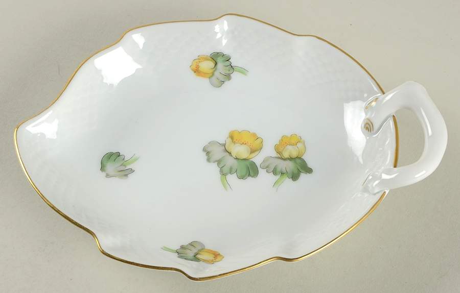 Erantis 7" Leaf Dish by Bing & Grondahl-1