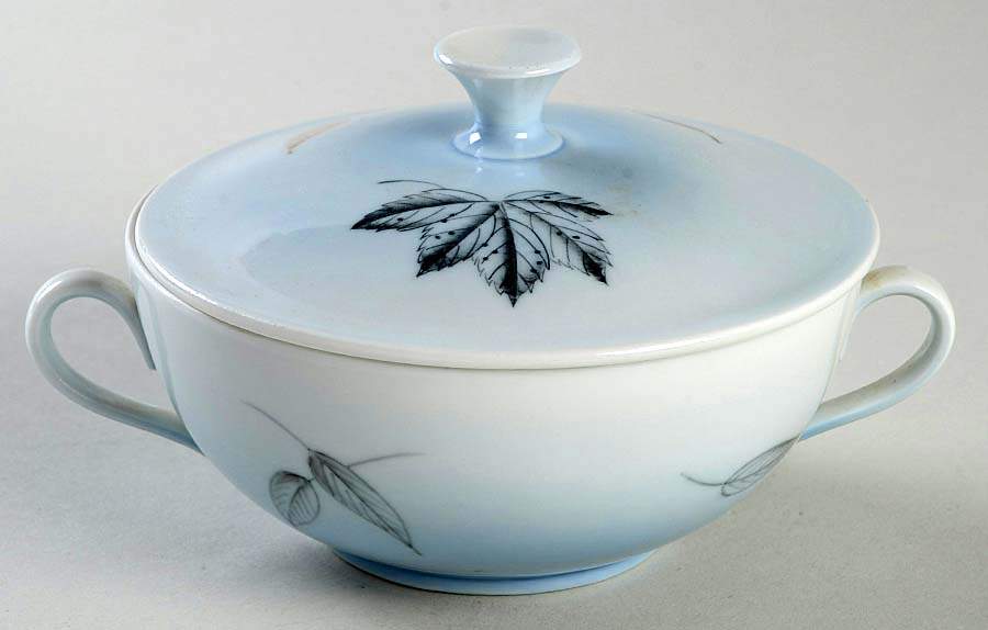 Falling Leaves Cream Soup Bowl & Lid Set by Bing & Grondahl-1