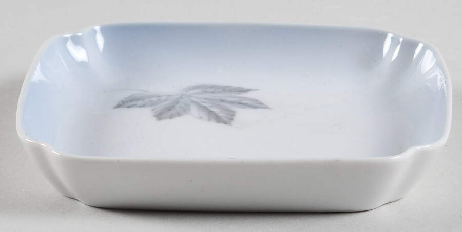Falling Leaves 4" Ashtray by Bing & Grondahl-1