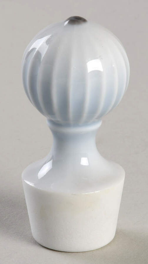 Falling Leaves Stopper for Vinegar/Oil by Bing & Grondahl-1