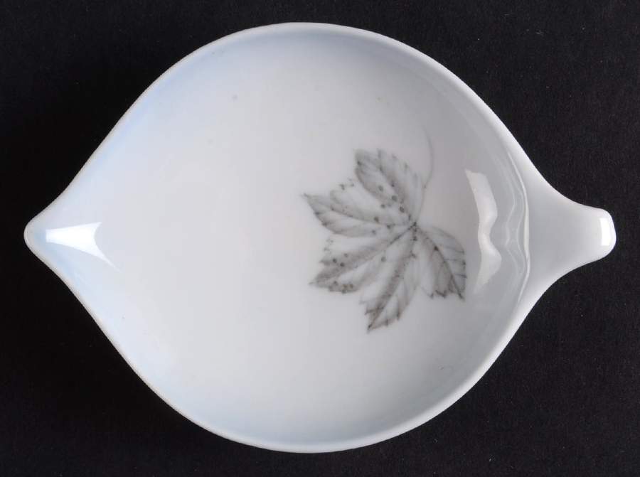 Falling Leaves Small Ashtray by Bing & Grondahl-1