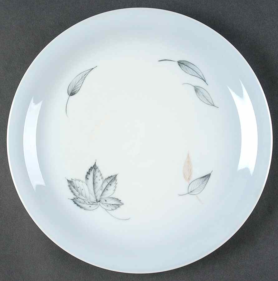 Falling Leaves Cake Plate by Bing & Grondahl-1