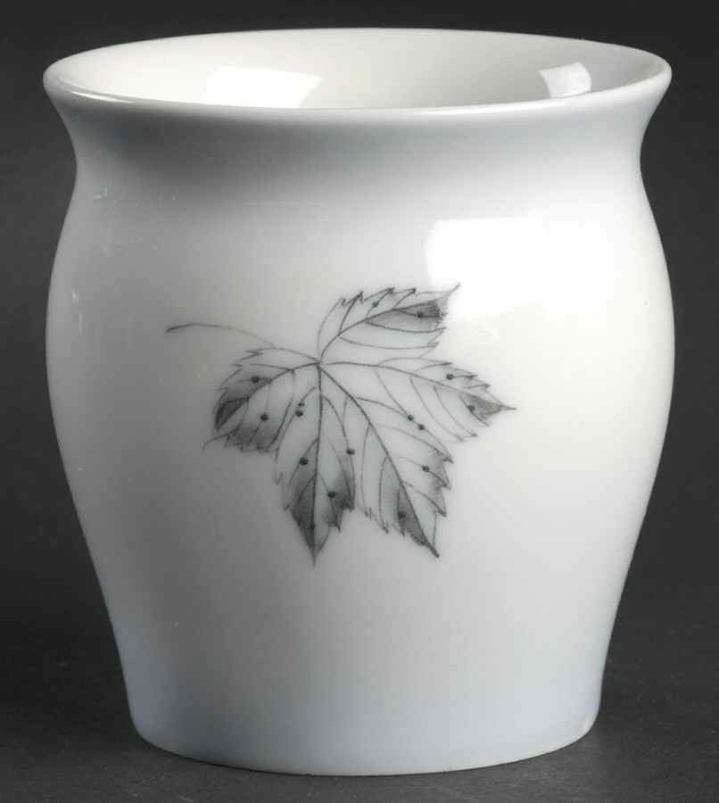 Falling Leaves Round Cigar Cup by Bing & Grondahl-1