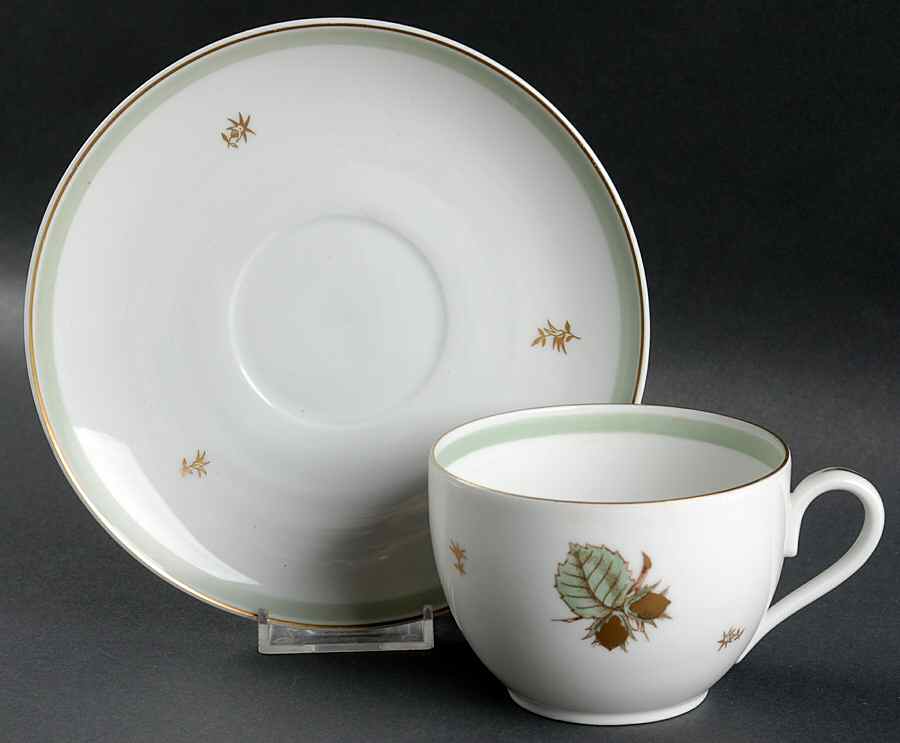 Hazelnut Oversized Cup & Saucer Set by Bing & Grondahl-1