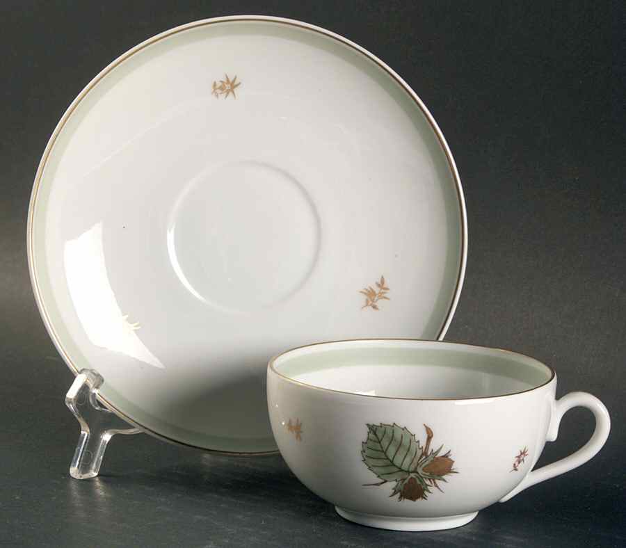 Hazelnut Flat Cup & Saucer Set by Bing & Grondahl-1