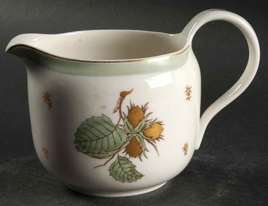 Hazelnut 20 Oz Pitcher by Bing & Grondahl-1