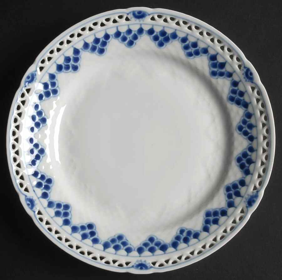 Kronberg Salad Plate by Bing & Grondahl-1