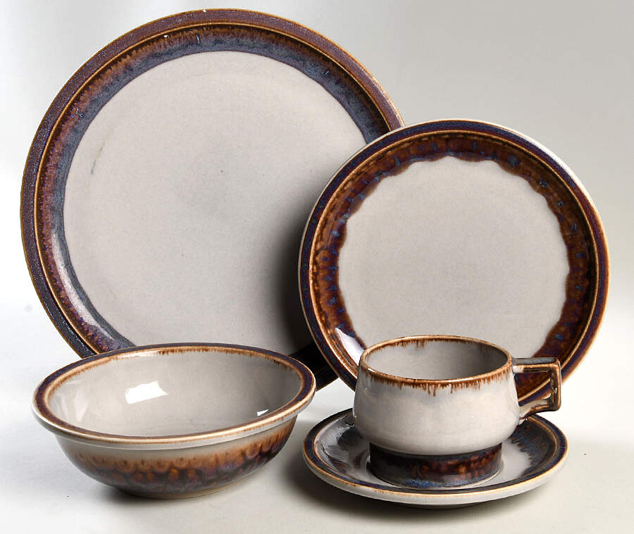 Mexico 5 Piece Place Setting by Bing & Grondahl-1