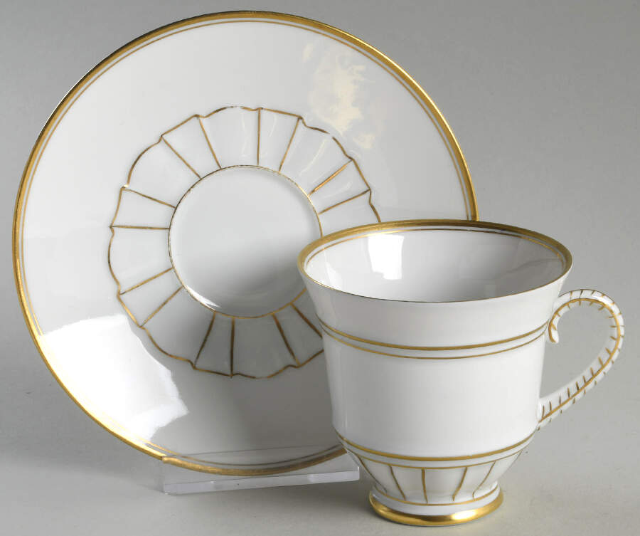 Offenback Footed Cup & Saucer Set by Bing & Grondahl-1