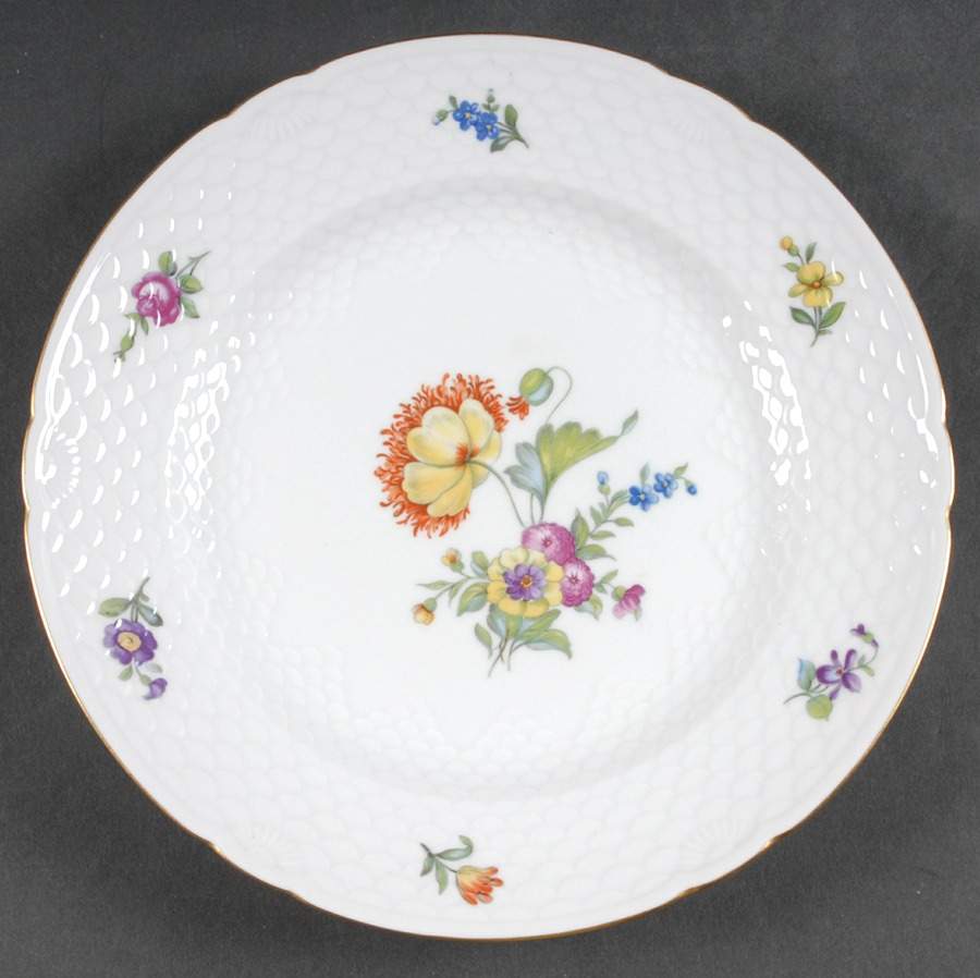 Saxon Flower (White Background) Dinner Plate by Bing & Grondahl-1