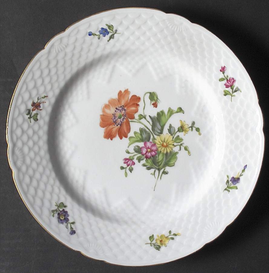 Saxon Flower (White Background) Dinner Plate by Bing & Grondahl-1