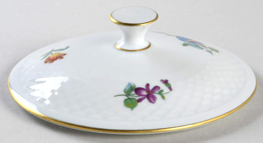 Saxon Flower (White Background) Lid for Cream Soup Bowl by Bing & Grondahl-1