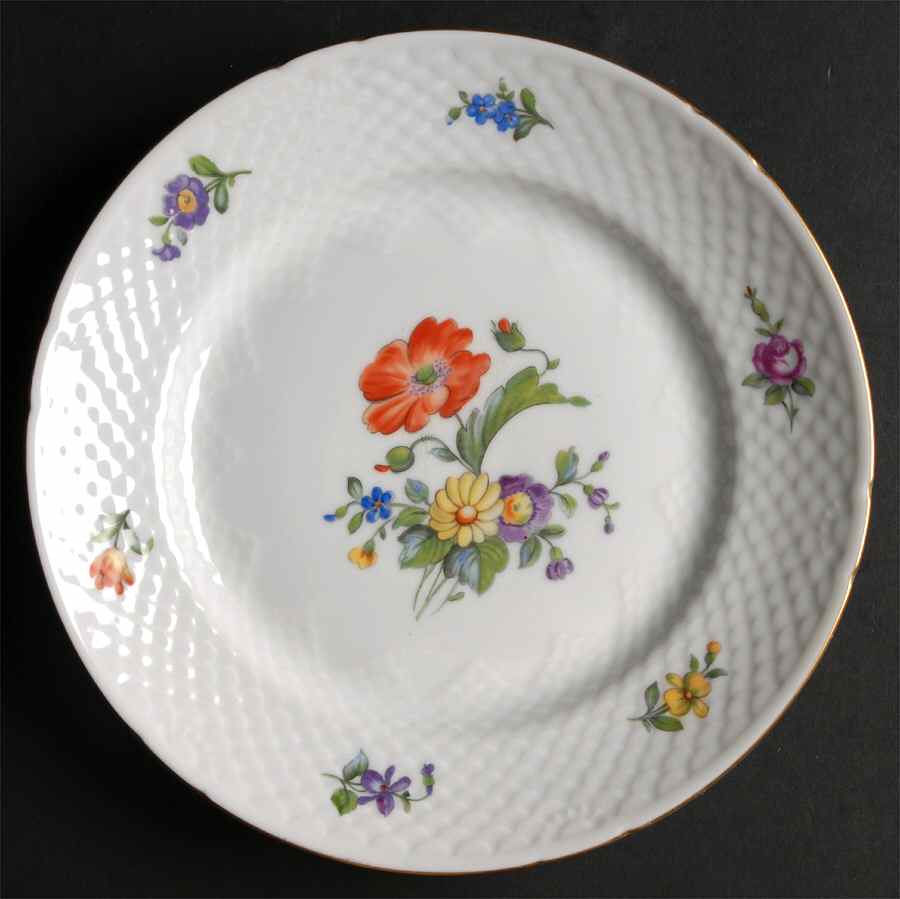 Saxon Flower (White Background) Luncheon Plate by Bing & Grondahl-1