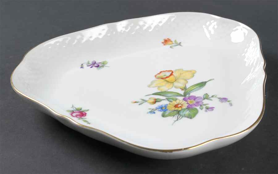 Saxon Flower (White Background) Handled Cake/Pastry Plate by Bing & Grondahl-1