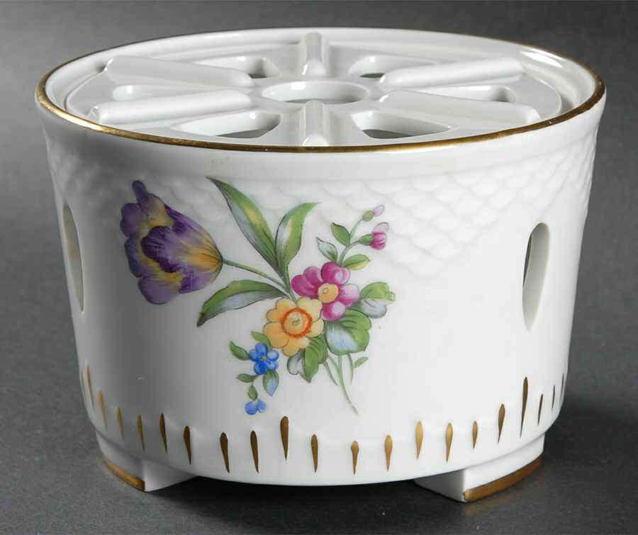 Saxon Flower (White Background) China Warmer Stand by Bing & Grondahl-1