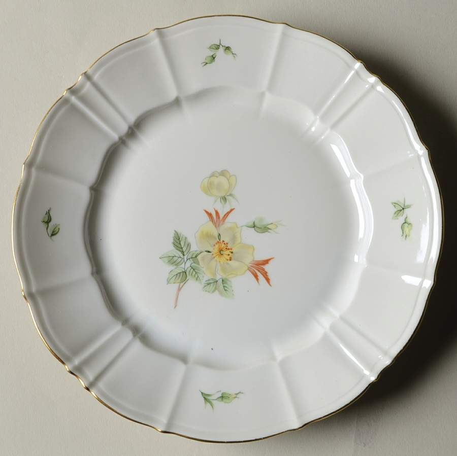 Scotch Rose II Salad Plate by Bing & Grondahl-1