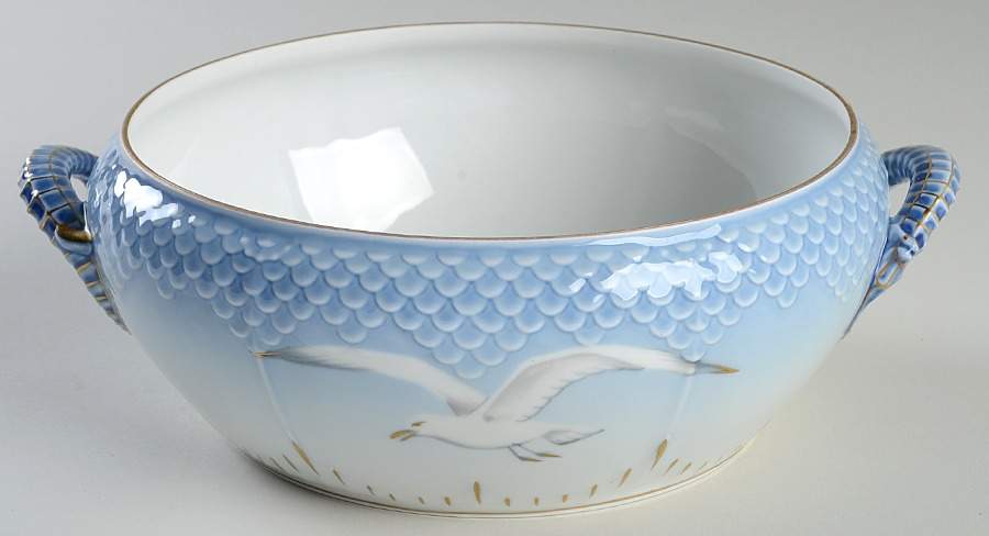 Seagull Round Vegetable No Lid by Bing & Grondahl-1