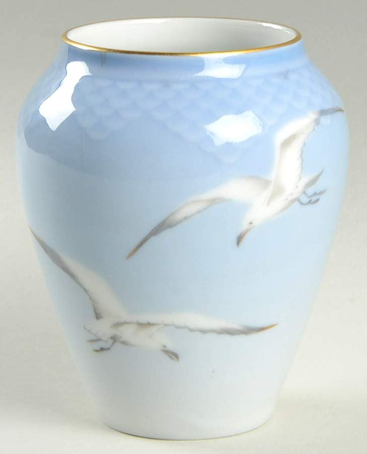 Seagull 5" Bulbous Vase by Bing & Grondahl-1