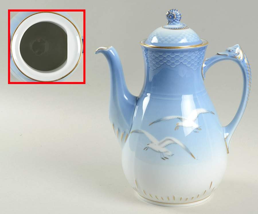 Seagull Coffee Pot & Lid by Bing & Grondahl-1