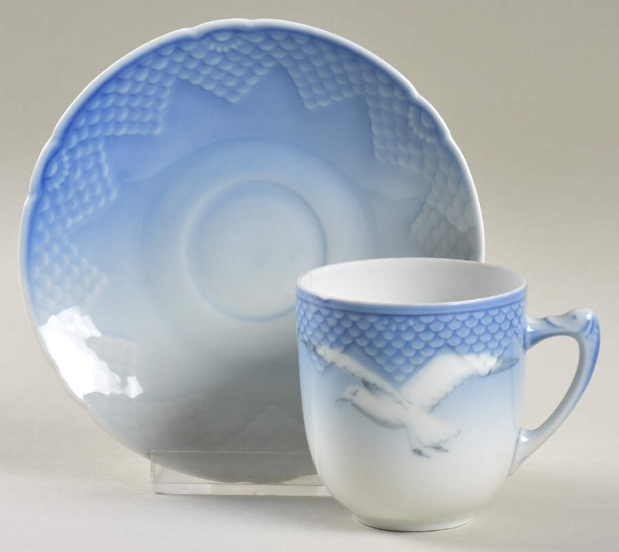 Seagull Flat Demitasse Cup & Saucer Set w/No Gold Trim by Bing & Grondahl-1